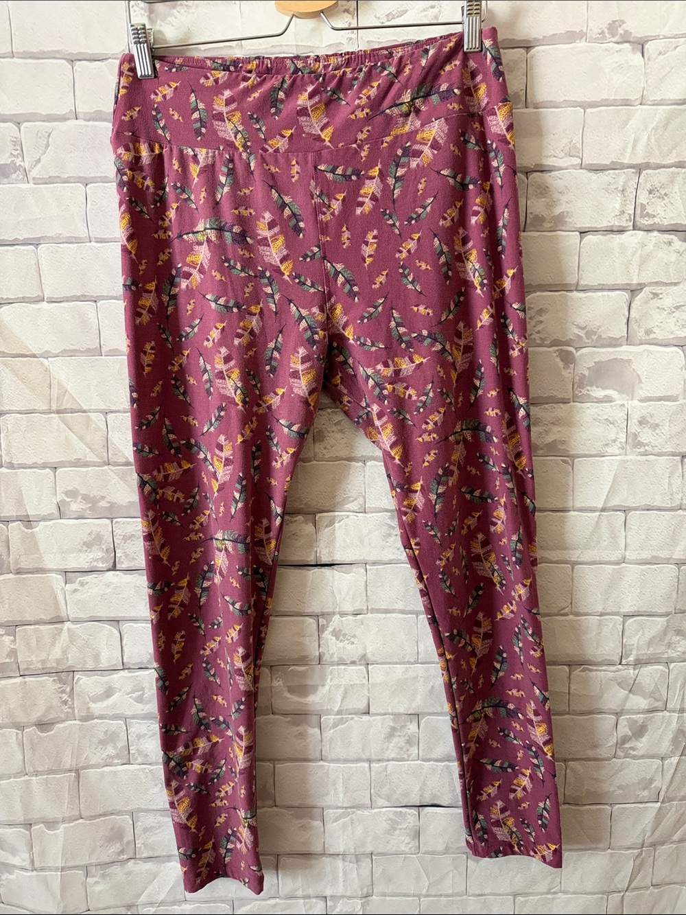 LuLaRoe Girls Feather-Print Leggings in Plum with Yellow Accents